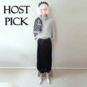 NWT House of Harlow black satin-like rhinestone embellished wide leg trousers, M